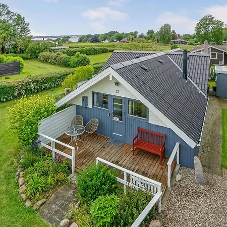 Дом отдыха Cozy In With Wifi